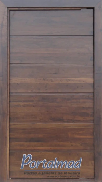 Porta interna de madeira completa