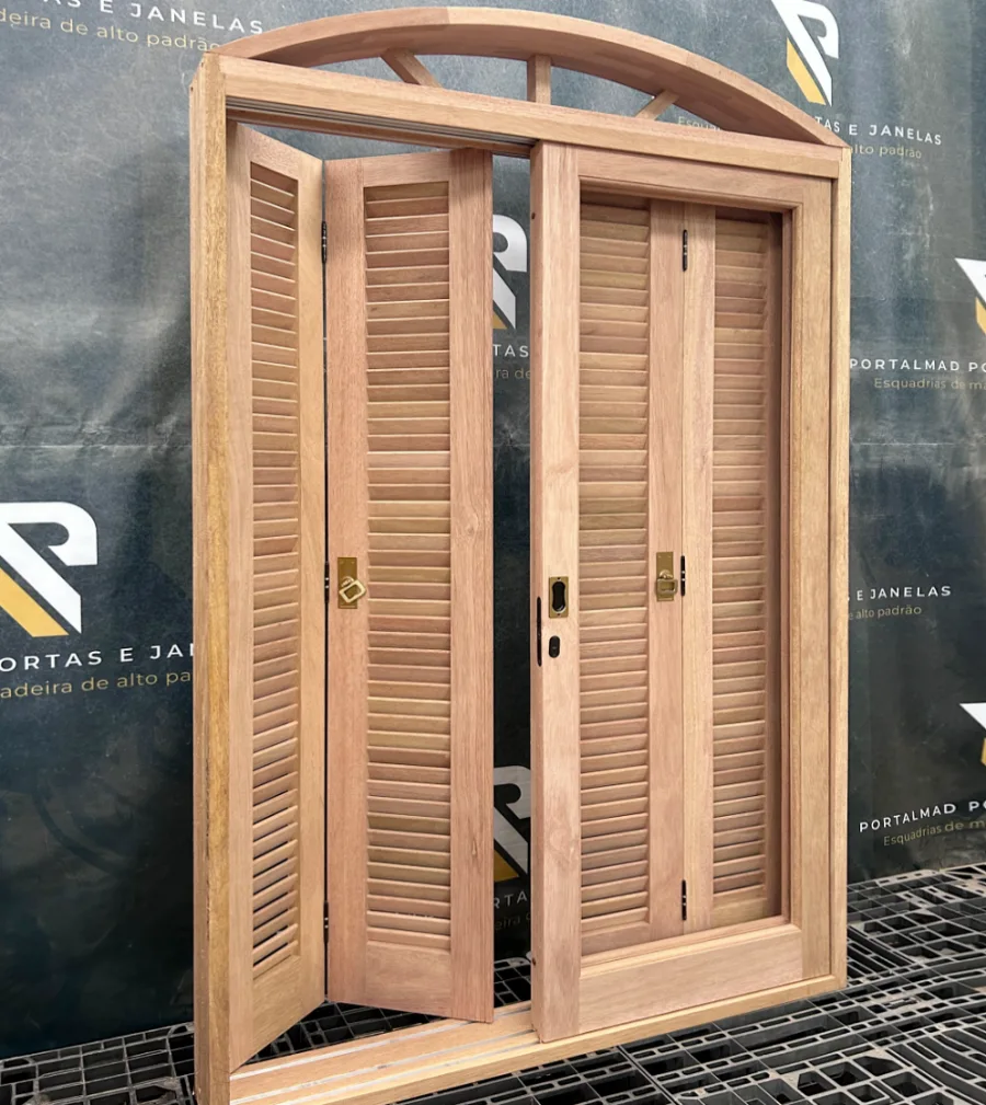 Porta em arco de madeira Porta em arco de madeira