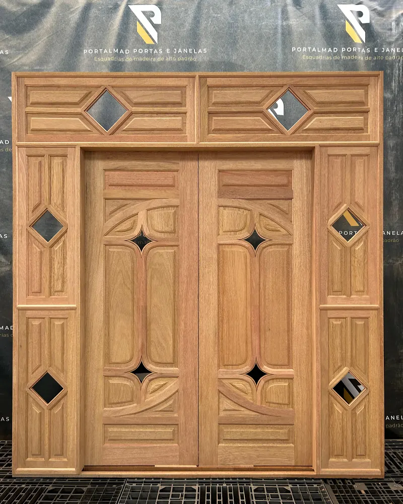 Porta de madeira sob medida Porta de madeira sob medida