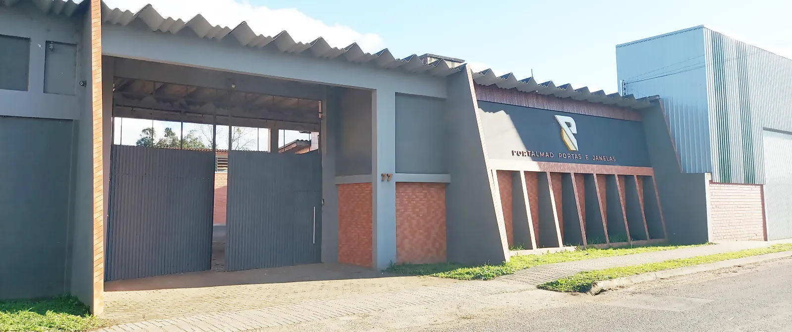 Fachada da Portalmad