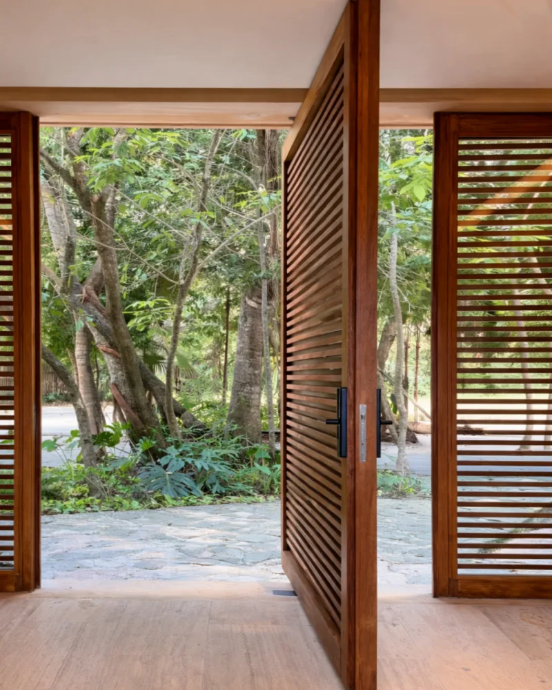 Esquadrias em madeira