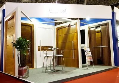 Portas para casas e imóveis comerciais